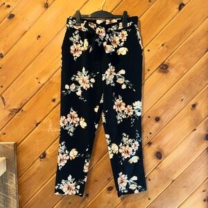 One by chapter one black floral paper bag dress pants